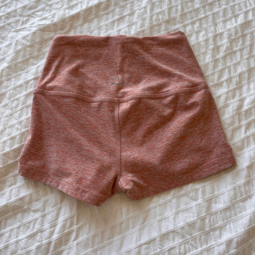 NWOT Beyond Yoga Booty Shorts